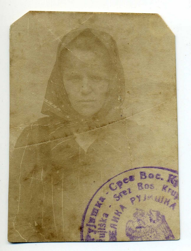 Majка Соја Ћопић, Рибник 1943. (Aрхив САНУ)